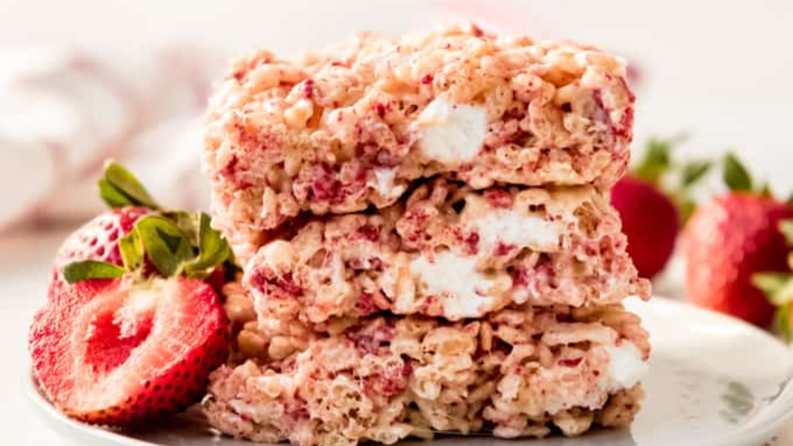 Strawberry Rice Krispies Treats