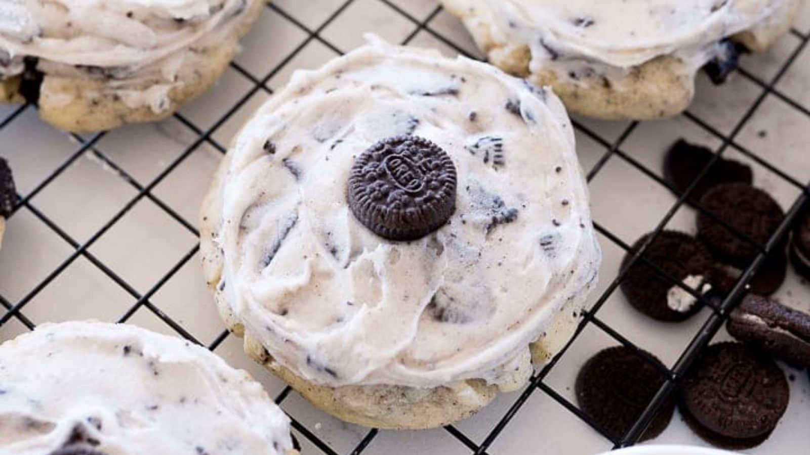Cookies and Cream Milkshake Cookies