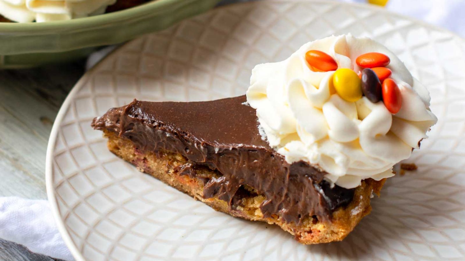 Peanut Butter Chocolate Reese's Pie