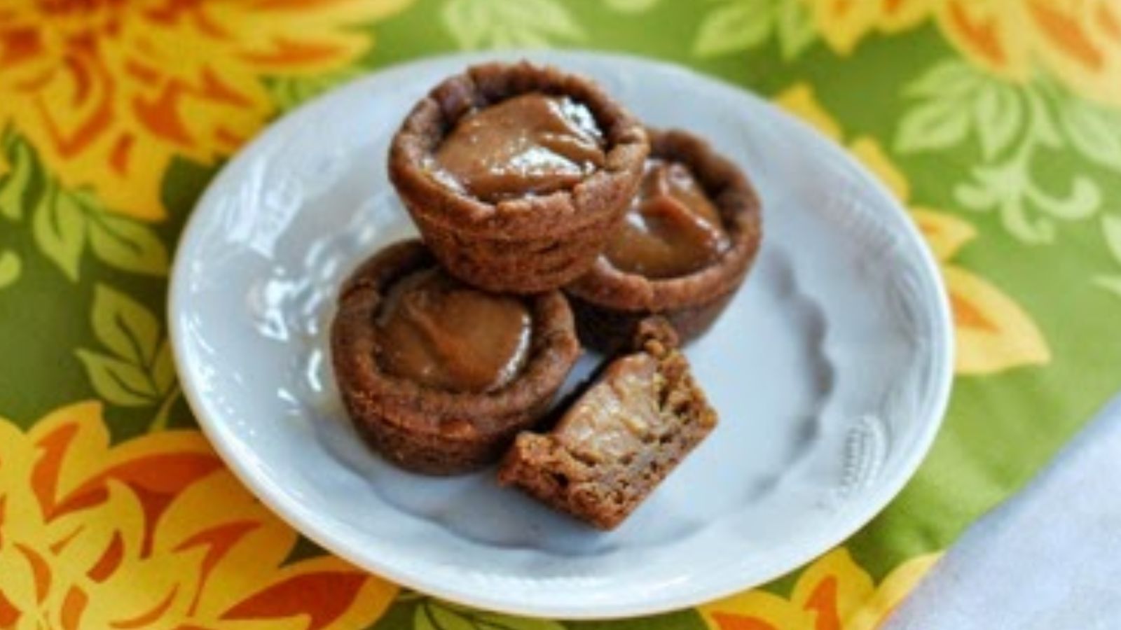 Pumpkin Pie Gingersnap Mini Tarts